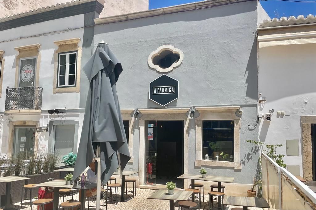 Restaurant Review: A Fábrica - Vimarsana News