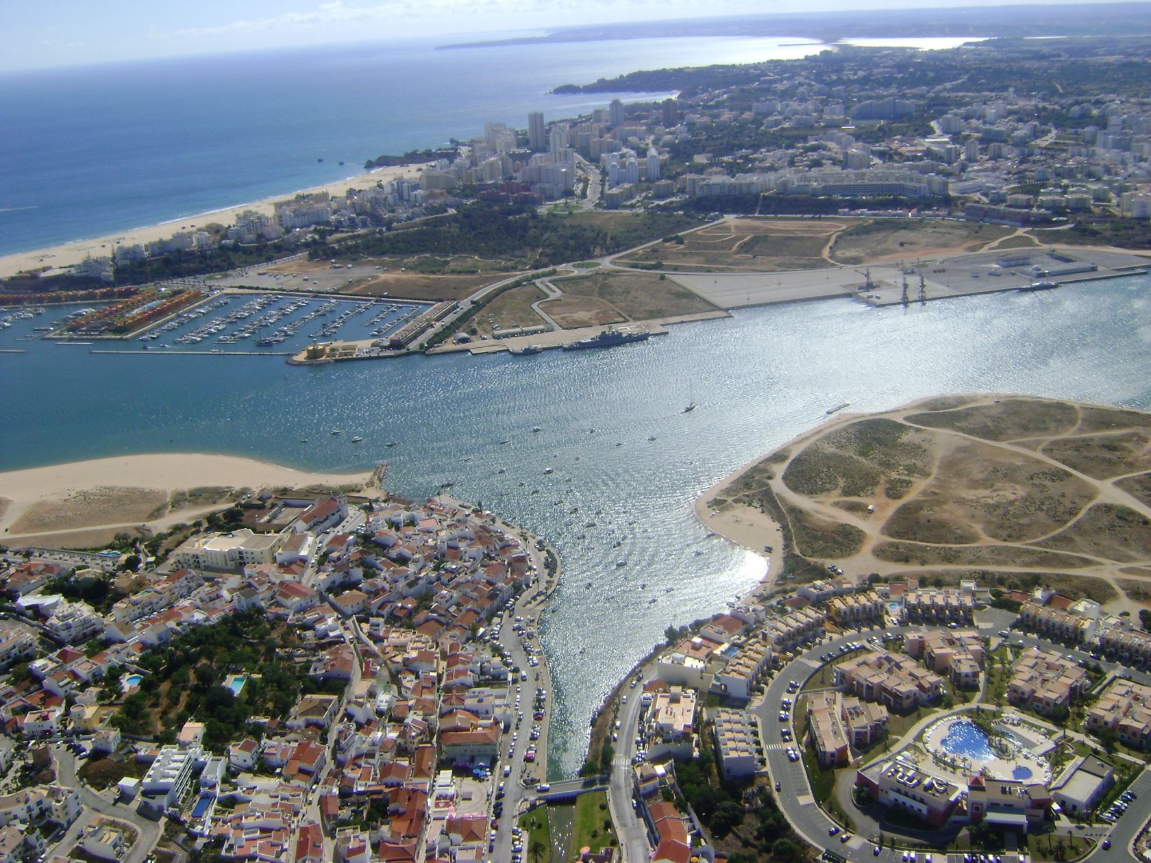 14 rescued from Algarve tourist boat - Vimarsana News